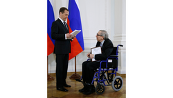 Дмитрий Медведев вручил премии Правительства за 2015 года в области средств массовой информации
