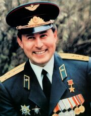 Попков В. Ф. Герой Советского Союза.jpg