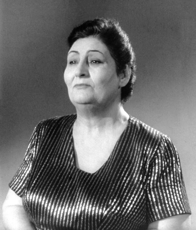 Рзаева Агигат Али, биография и творчество — РУВИКИ