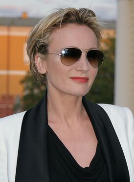 Patricia Kaas (2009) (cropped).jpg