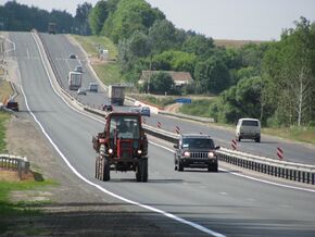 М5 in village Kamenka.jpg