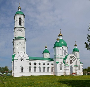 Церковь в селе Салазгорь.jpg
