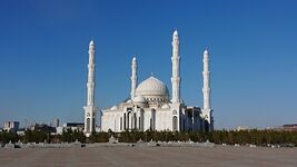 Khazret Sultan Mosque.jpg