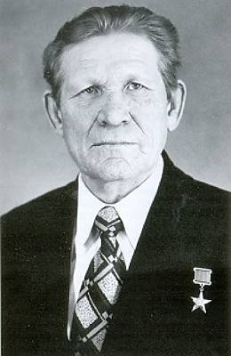 Лесников Михаил Яковлевич.png