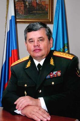 Армий генерал Иван Ефремовын портретше