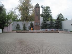 Памятник воинам-металлургам 01.jpg