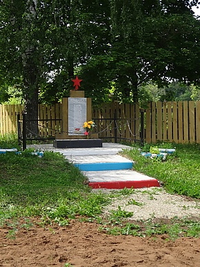 Памятник погибшим в ВОВ жителям п. Охотничий.jpg