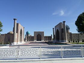 Registan square2014.JPG
