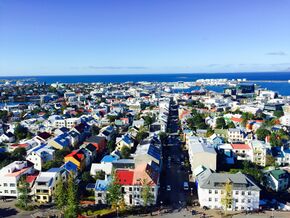 Central Reykjavík seen from Hallgrímskirkja.jpg