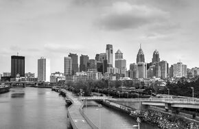 Philadelphia cityscape BW 20150328.jpg