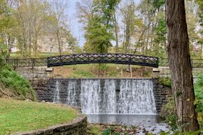 Dam and footbridge, Blair Academy, NJ.jpg