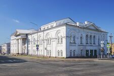 Торговые ряды в Яранске.jpg