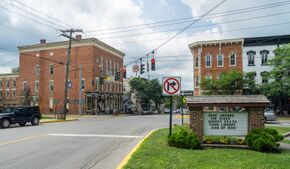 Center of downtown Clinton NY.jpg