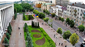 Площа перед міськрадою Кропивницького.png