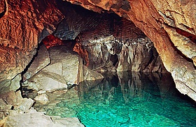 Izumrudnoje lake.jpeg