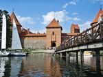 Trakai-bridge.jpg