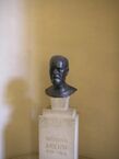 Sigmund Freud bust Vienna Oct. 2006 002.jpg