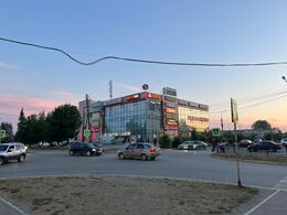 Торговый центр Бажов.jpg