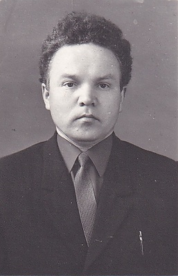 Зиновий Васильевич Учаев.jpg