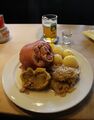 Berlin-Nikolaiviertel-08-Georgbraeu-Eisbein+Bier+Schnaps-2016-gje.jpg