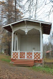 Марциальные воды, открытый павильон.jpg