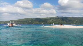 Sumilon Island sandbar.jpg