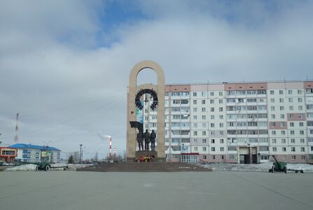 Айму дорйысьяслы паметник