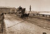 HorsetramSPbDvortsovyBridge1905-1906.jpeg