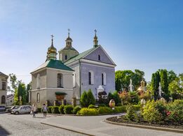 Церква Воскресіння Господнього P1620460.jpg