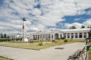 Square in Galich 2.jpg