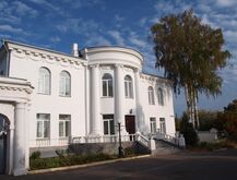 Poltava building architect Aleshin.jpg