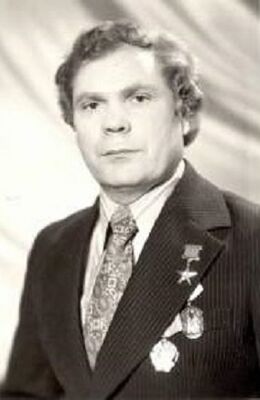Двинянинов Арнольд Валентинович.jpg