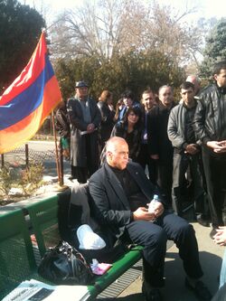 Raffi Hovansisian fasting in March 2011.JPG