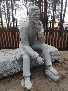 М.Ф. Истоминлы памятник