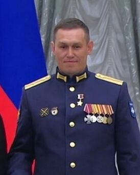 Анатолий Иванов Герой России.jpg